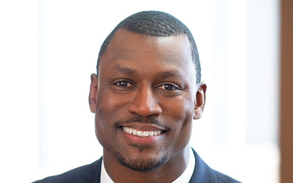 Devere Jones headshot